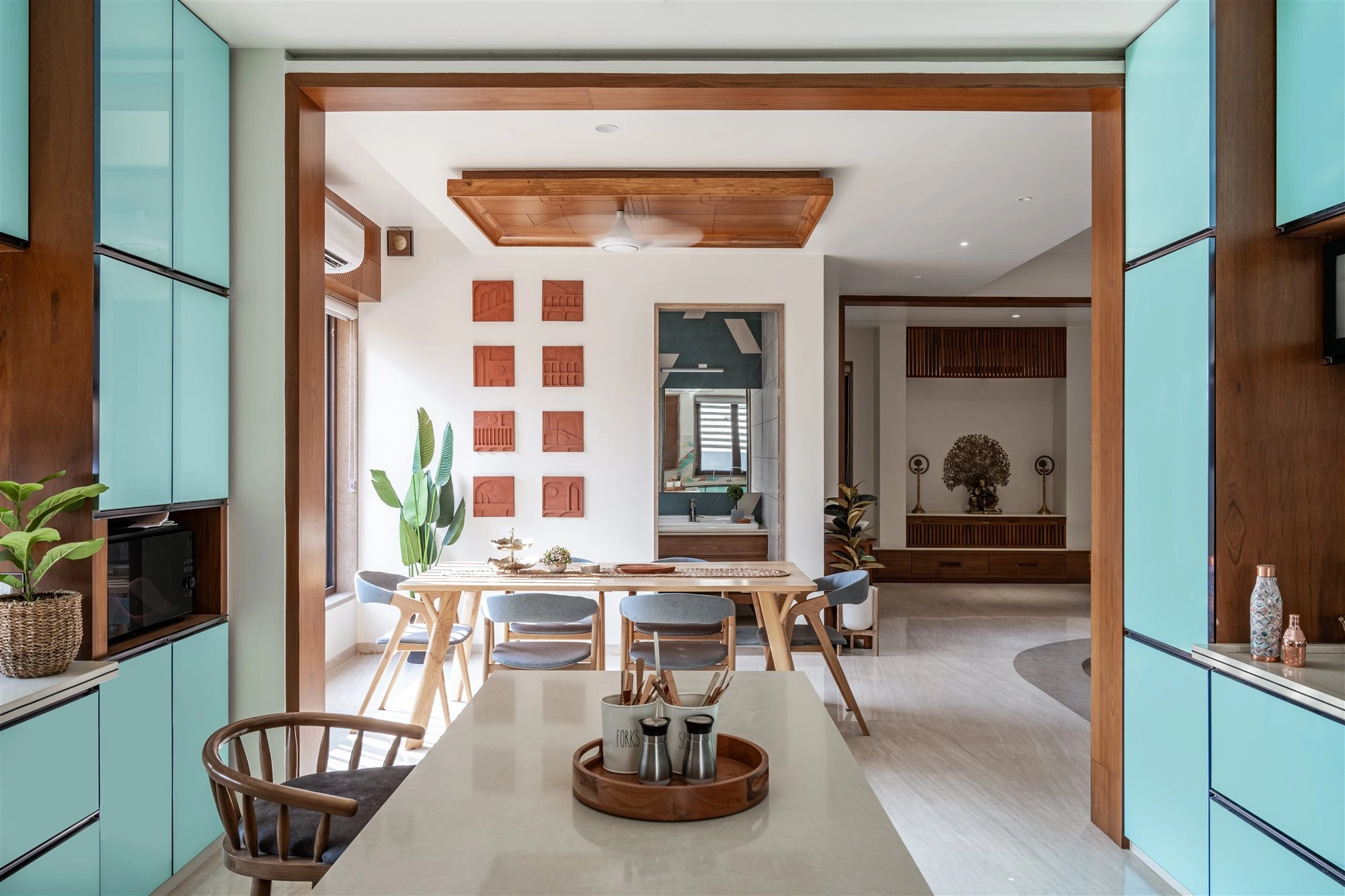 2 Box House photo 18